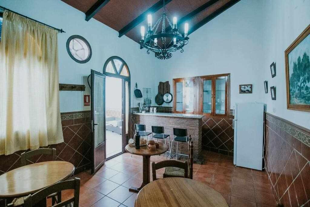 Casa Rural Con Jacuzzi, Sauna, Barbacoa Y Barra Cabeza la Vaca Luaran gambar
