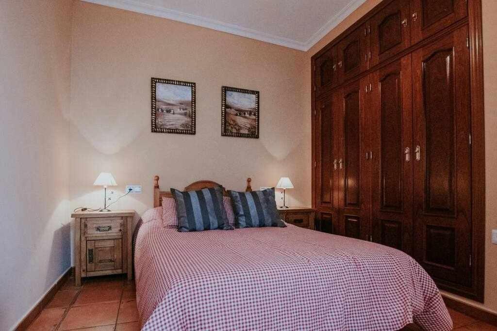Casa Rural Con Jacuzzi, Sauna, Barbacoa Y Barra Cabeza la Vaca Luaran gambar